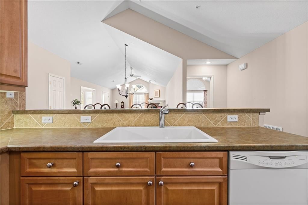 7135 Meadowsweet Lane — photo 21