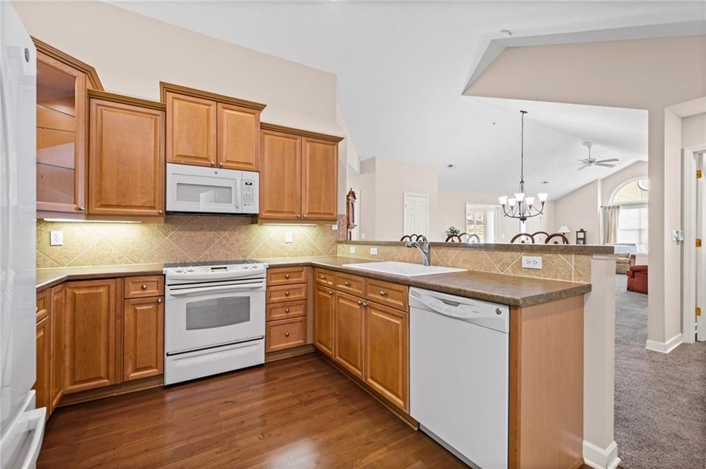 7135 Meadowsweet Lane — photo 23
