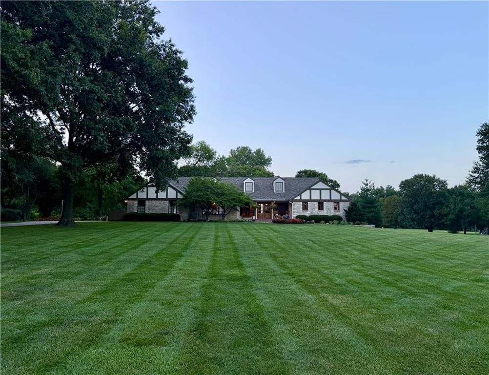 3906 W 143rd Street — photo 2