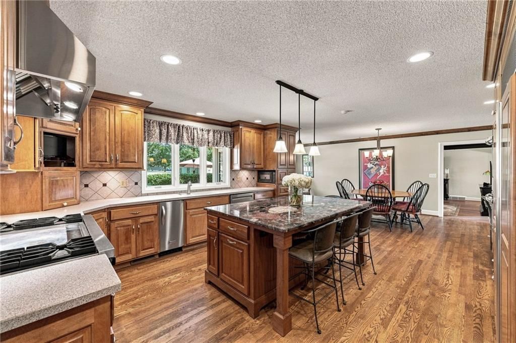 3906 W 143rd Street — photo 18