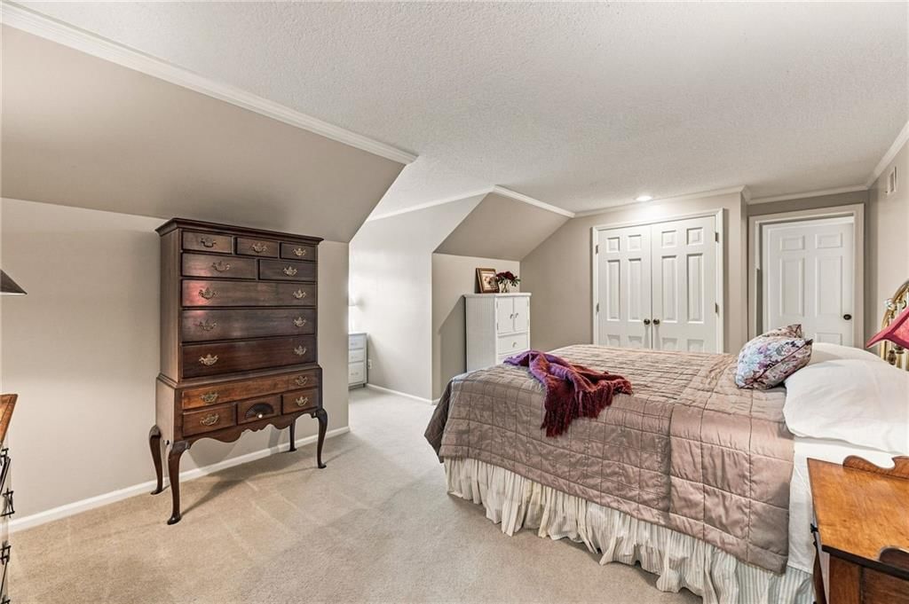 3906 W 143rd Street — photo 32