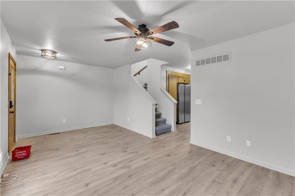8154 N Drury Avenue — photo 6