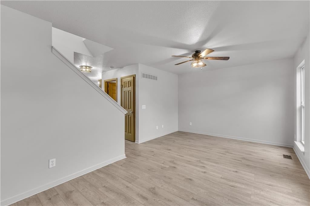 8154 N Drury Avenue — photo 7