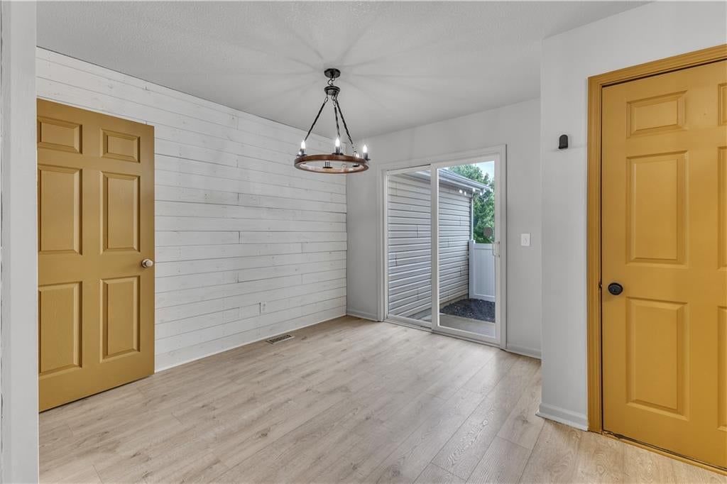 8154 N Drury Avenue — photo 14