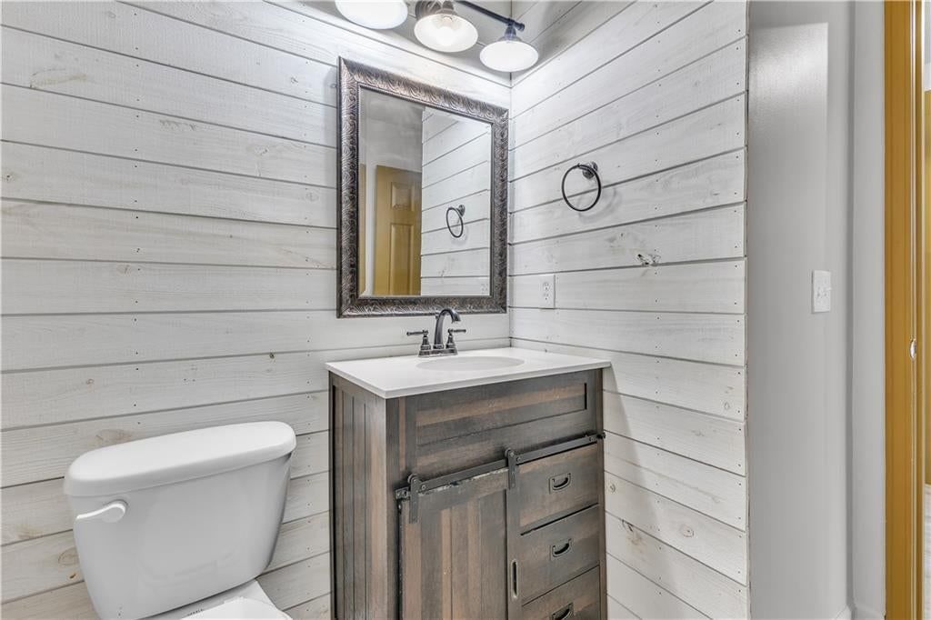 8154 N Drury Avenue — photo 17