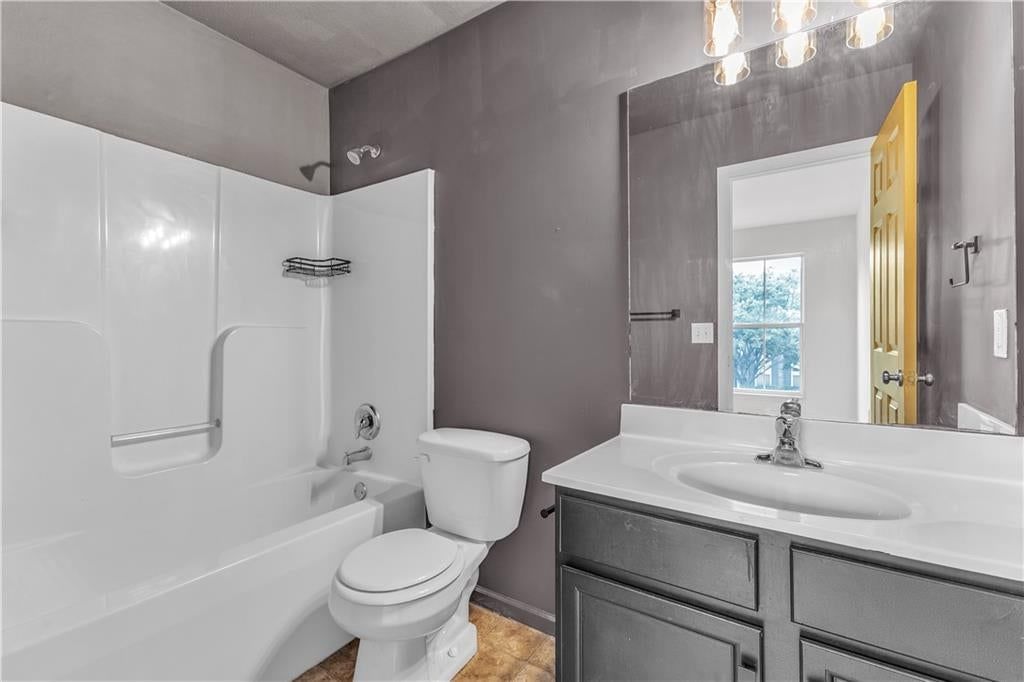 8154 N Drury Avenue — photo 24