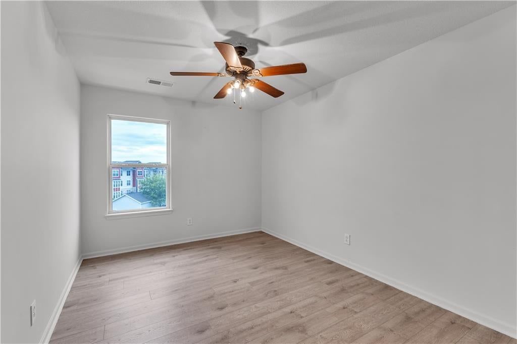 8154 N Drury Avenue — photo 25