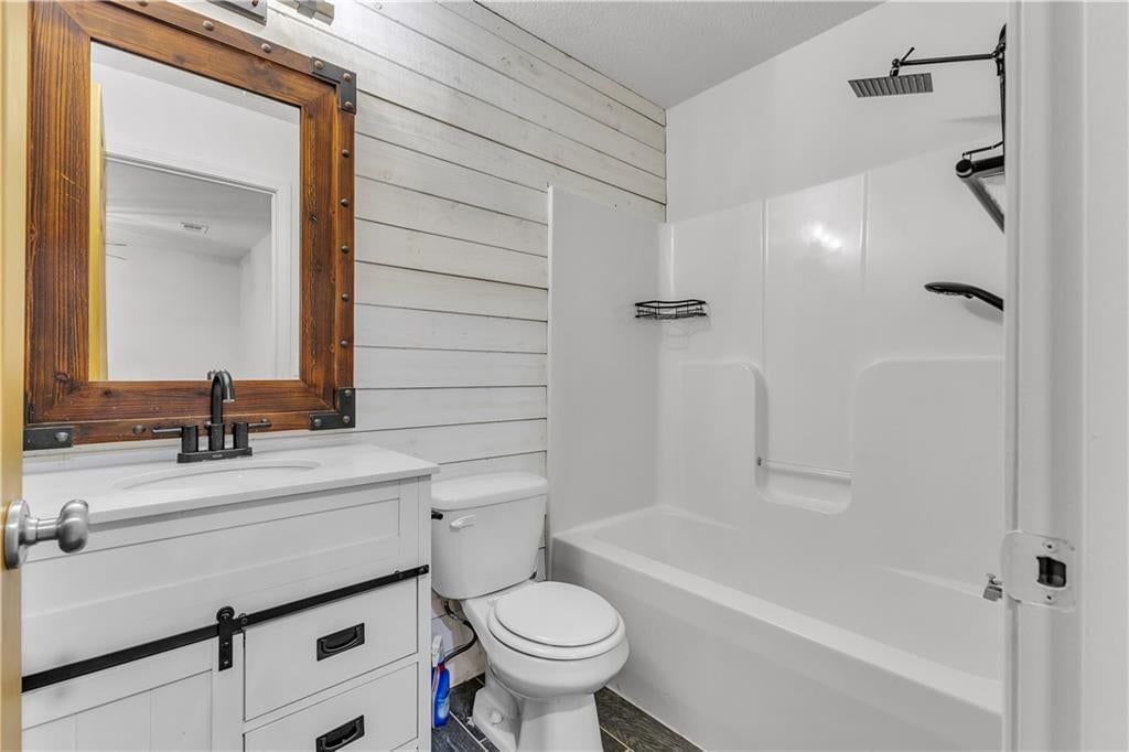 8154 N Drury Avenue — photo 29
