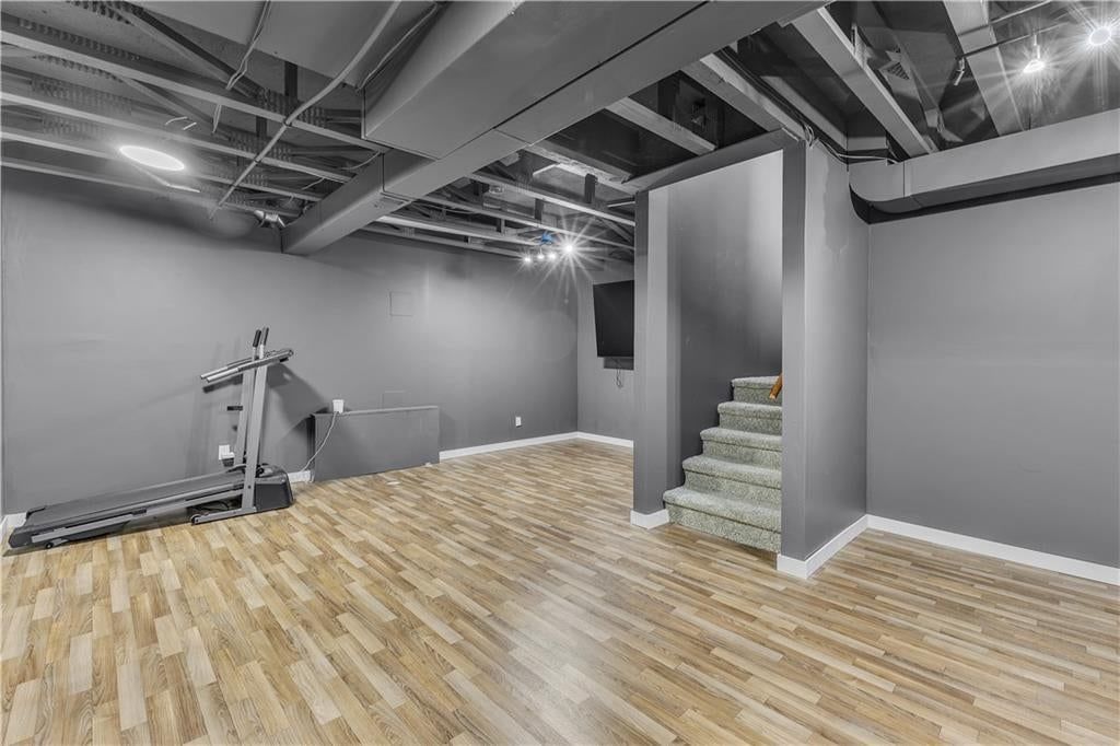 8154 N Drury Avenue — photo 32