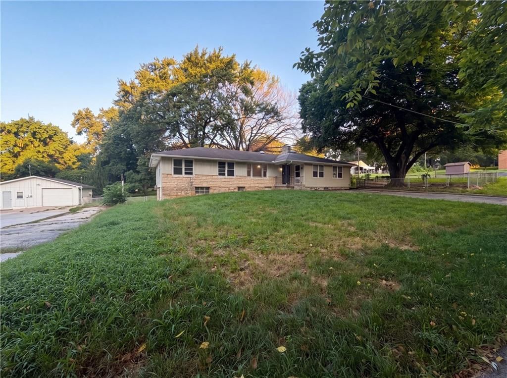 3364 N 60th Terrace — photo 27