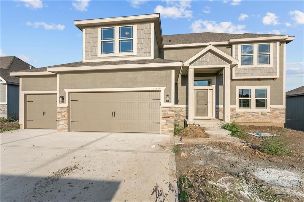 11034 N Corrington Avenue — photo 1