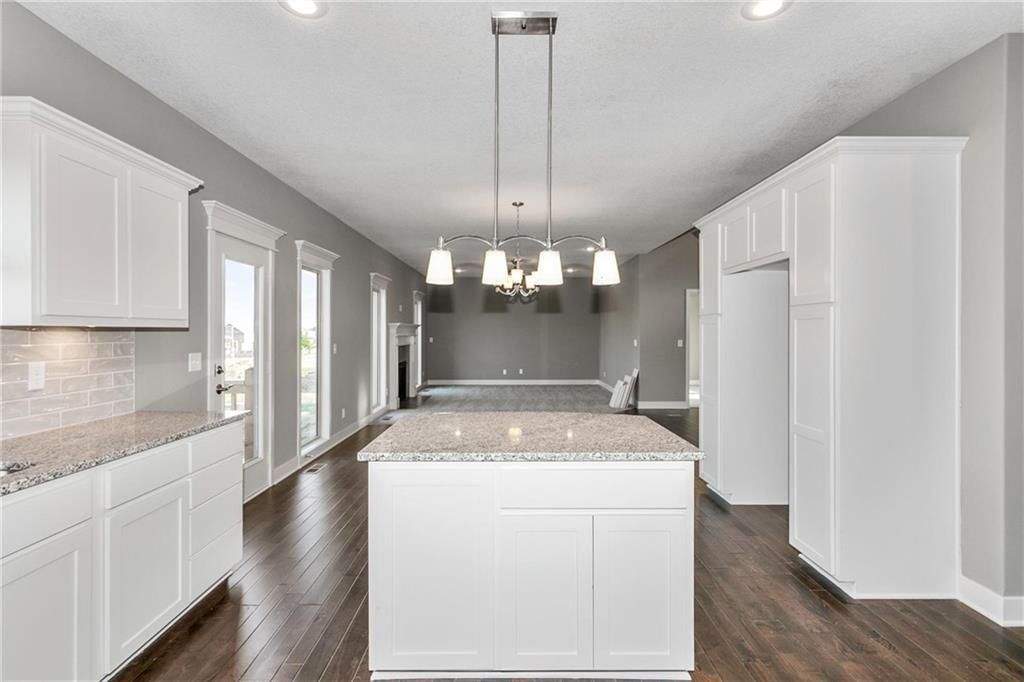 11034 N Corrington Avenue — photo 11