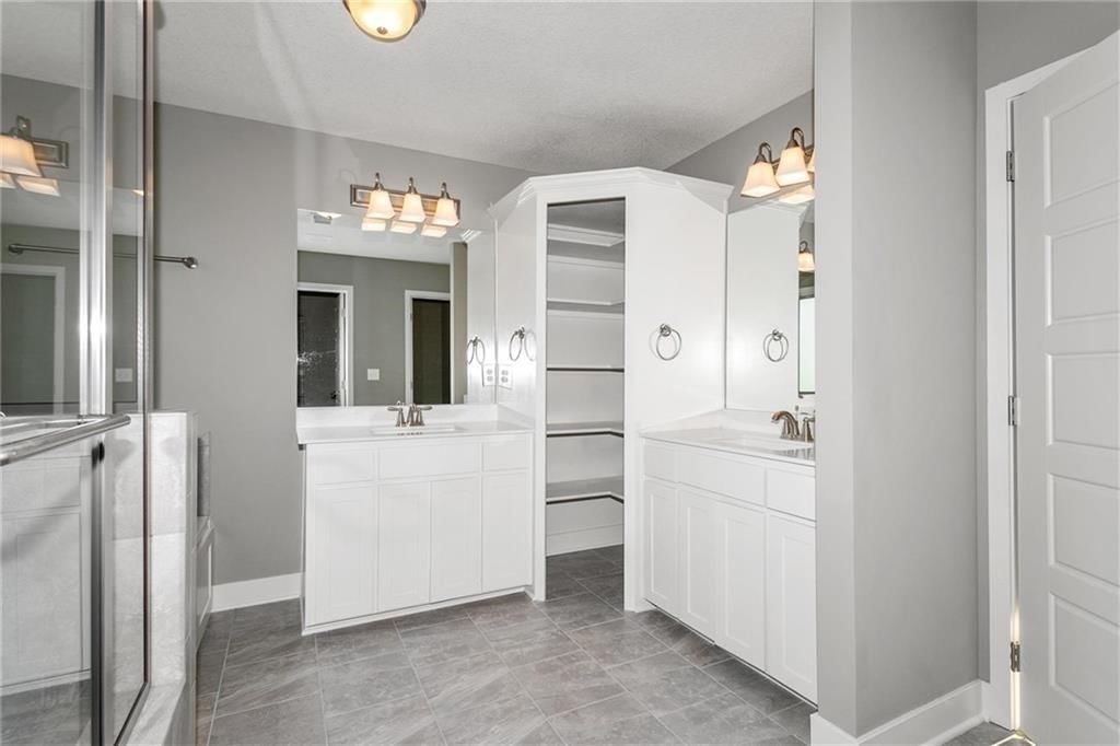 11034 N Corrington Avenue — photo 18