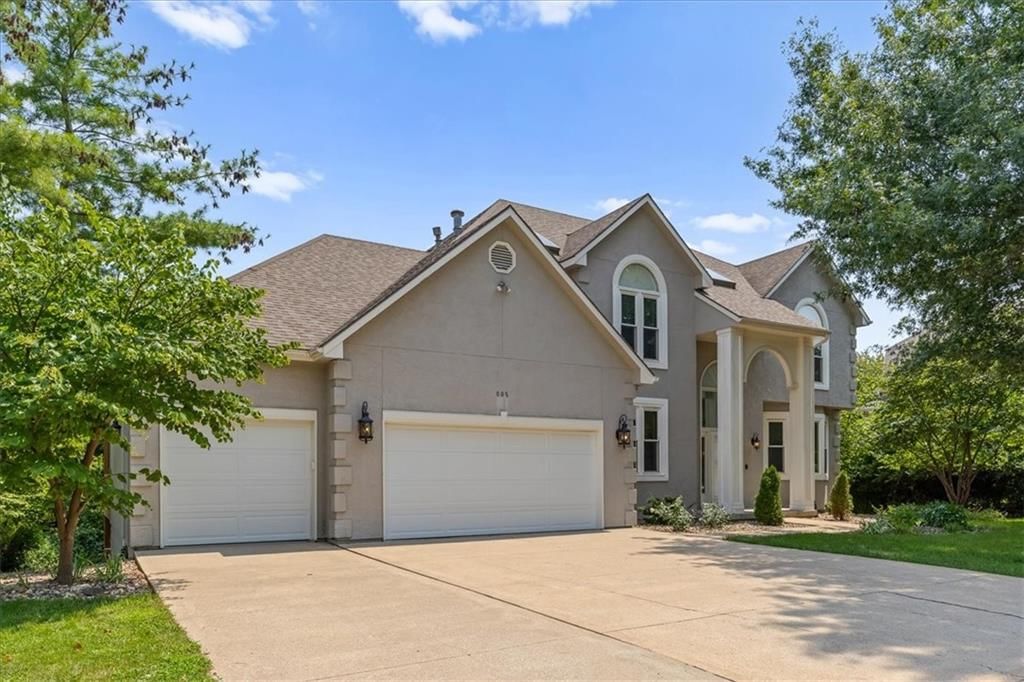 605 Edgewood Drive — photo 2