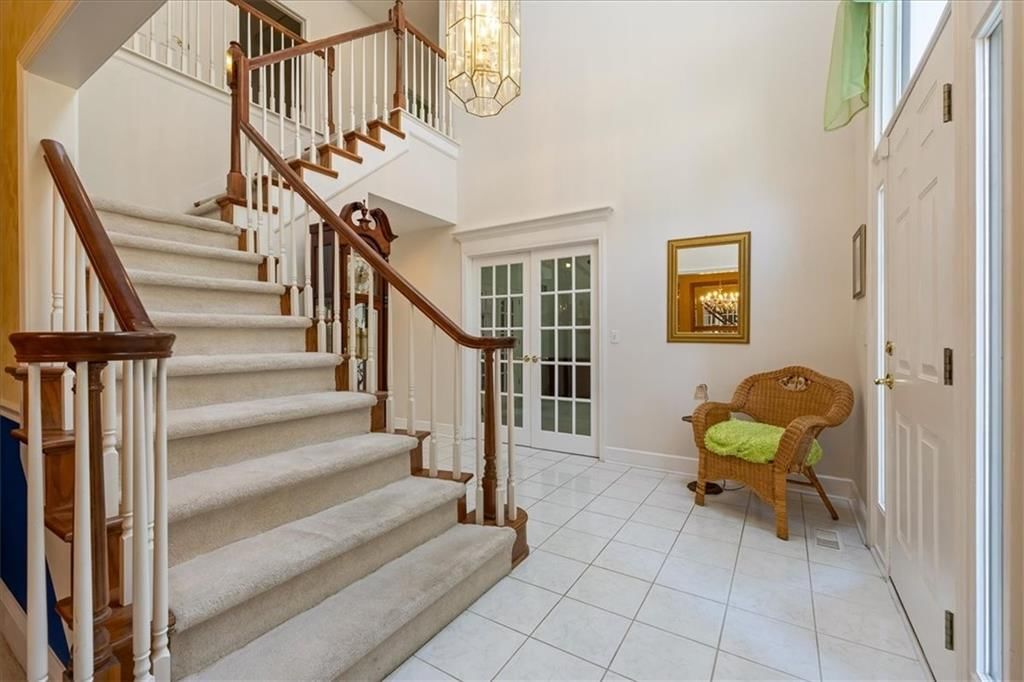605 Edgewood Drive — photo 4