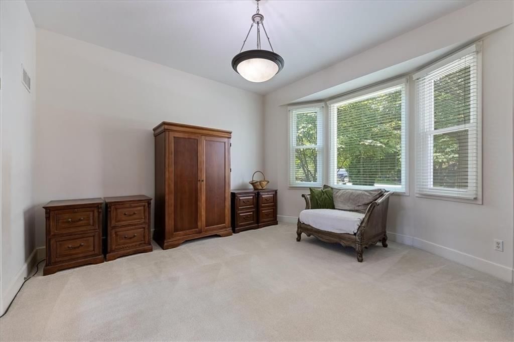 605 Edgewood Drive — photo 7