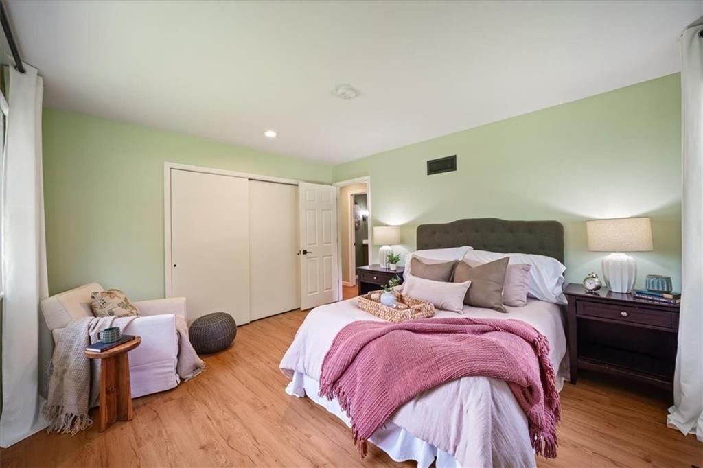 1421 Monterey Way — photo 15
