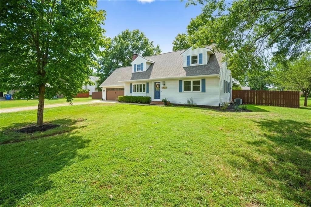 1421 Monterey Way — photo 30