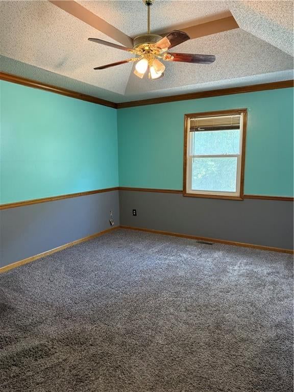 704 Hillcrest Street — photo 16