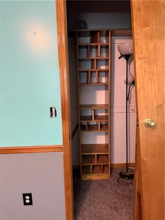 704 Hillcrest Street — photo 18