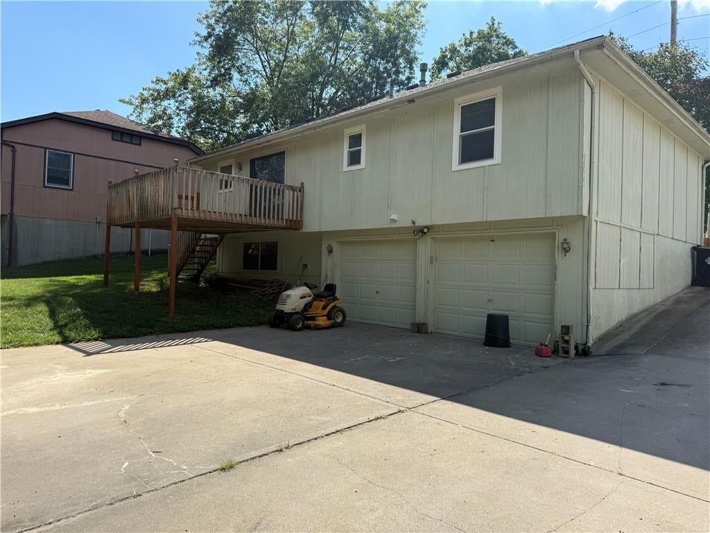 704 Hillcrest Street — photo 29