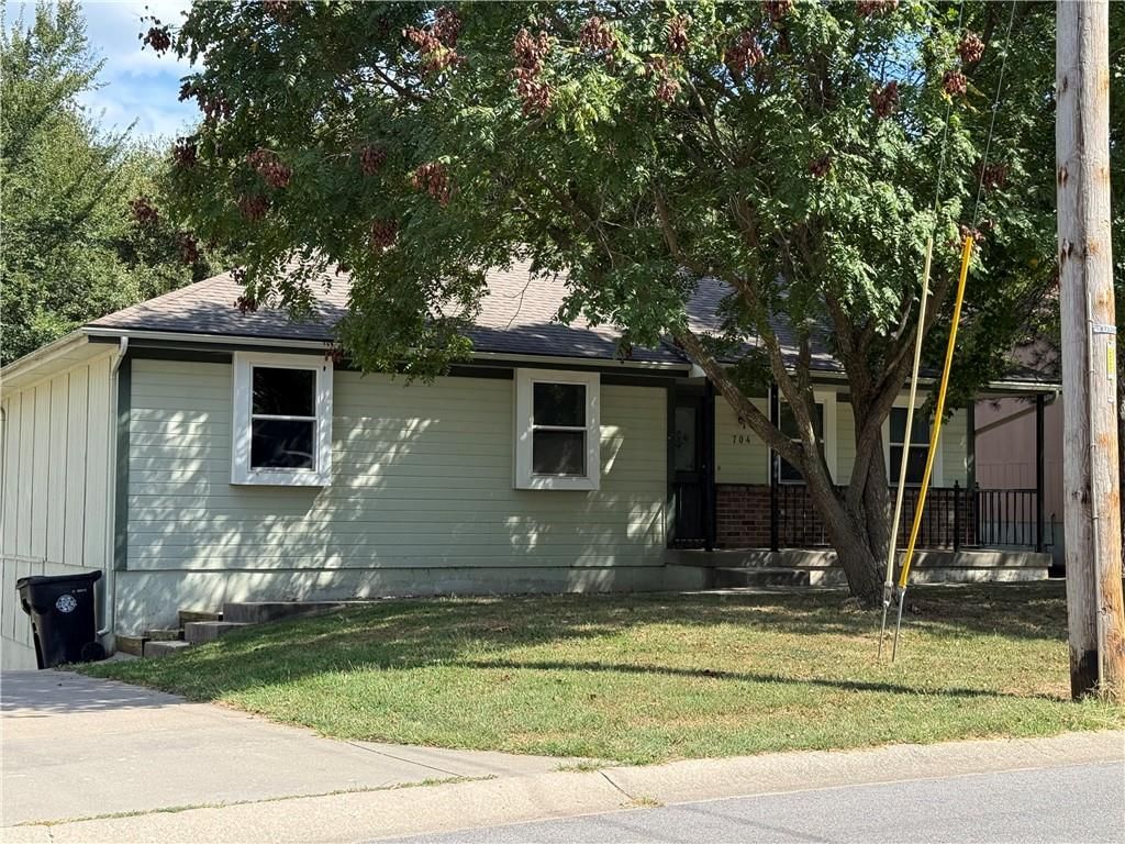 704 Hillcrest Street — photo 31