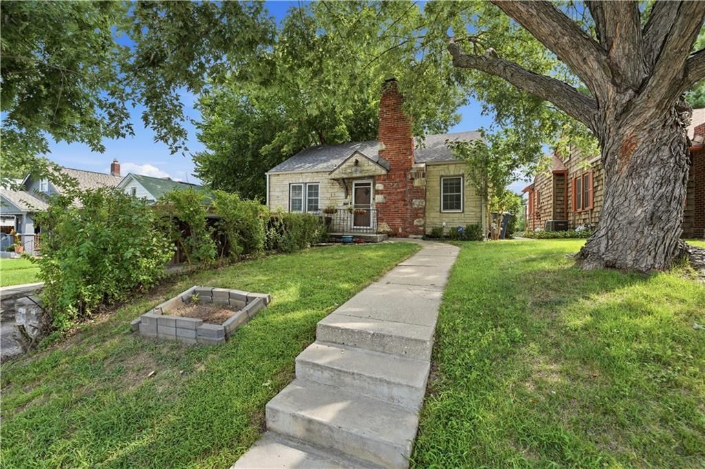 4201 Roanoke Road — photo 1