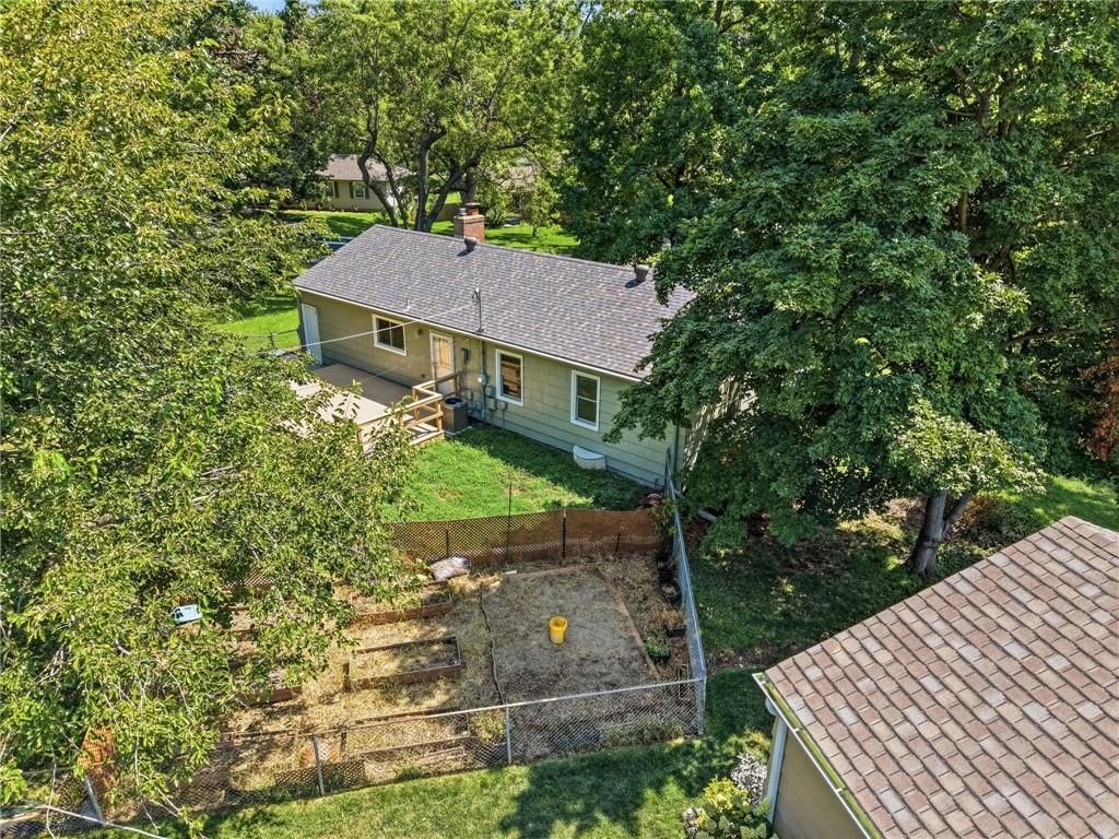6930 Eby Avenue — photo 37