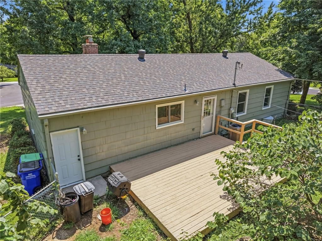 6930 Eby Avenue — photo 40