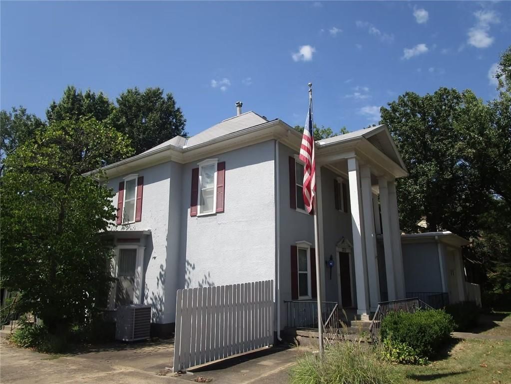 1323 West Street — photo 3