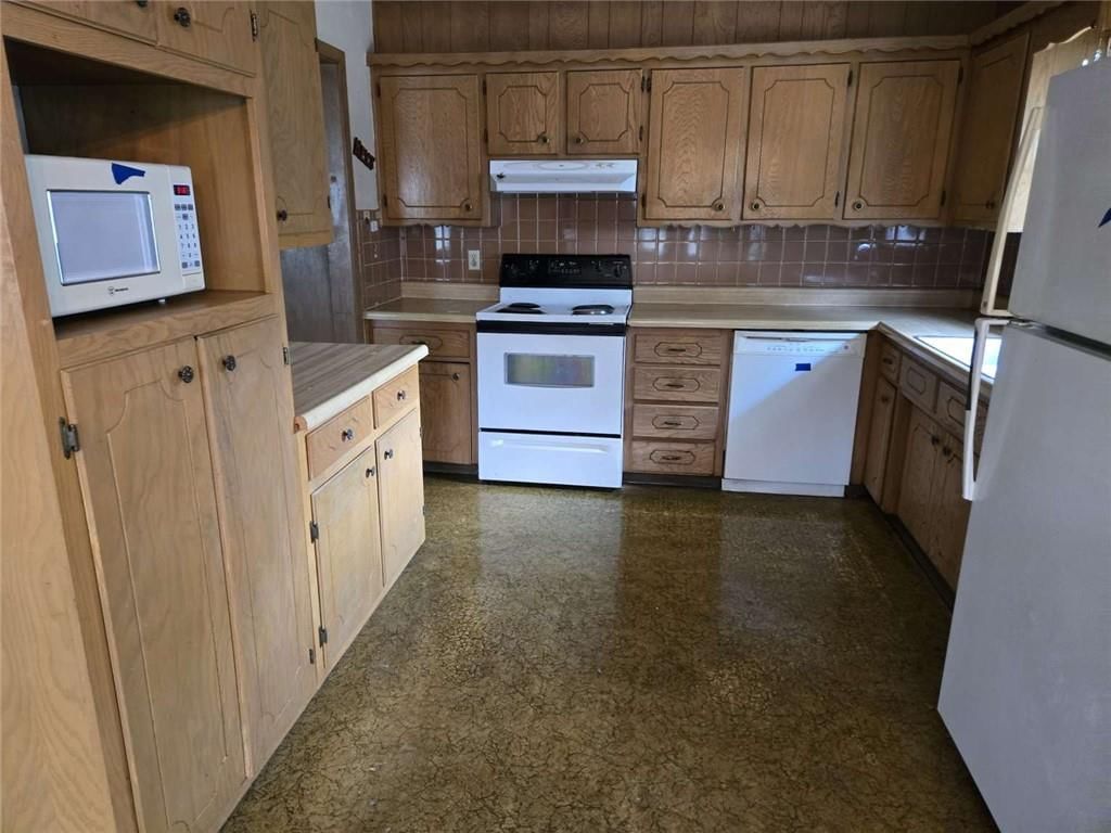 8805 Evanston Avenue — photo 4