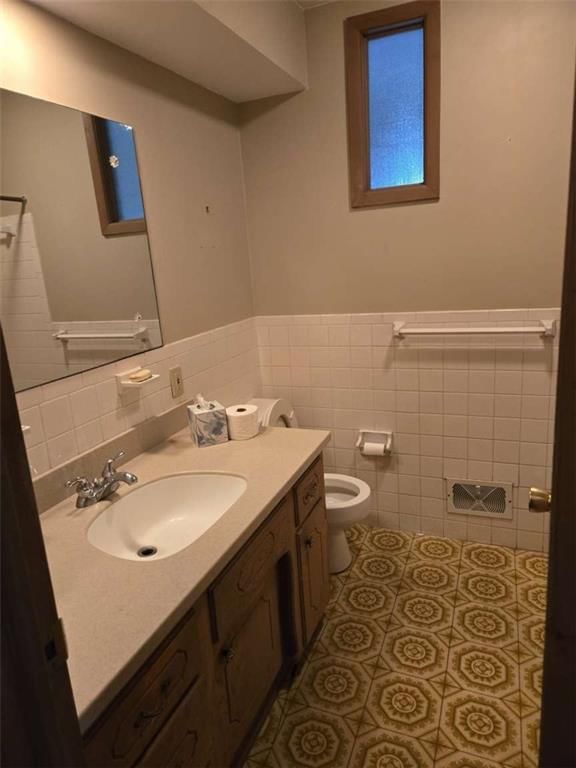 8805 Evanston Avenue — photo 7