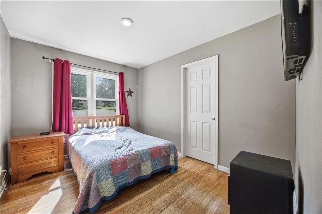 Photo 12 of 15 - 3903 N Osage Street, Independence, MO 64050