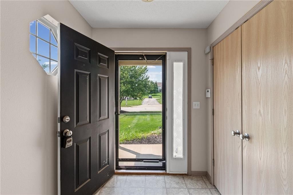 9831 N POTTER Avenue — photo 5