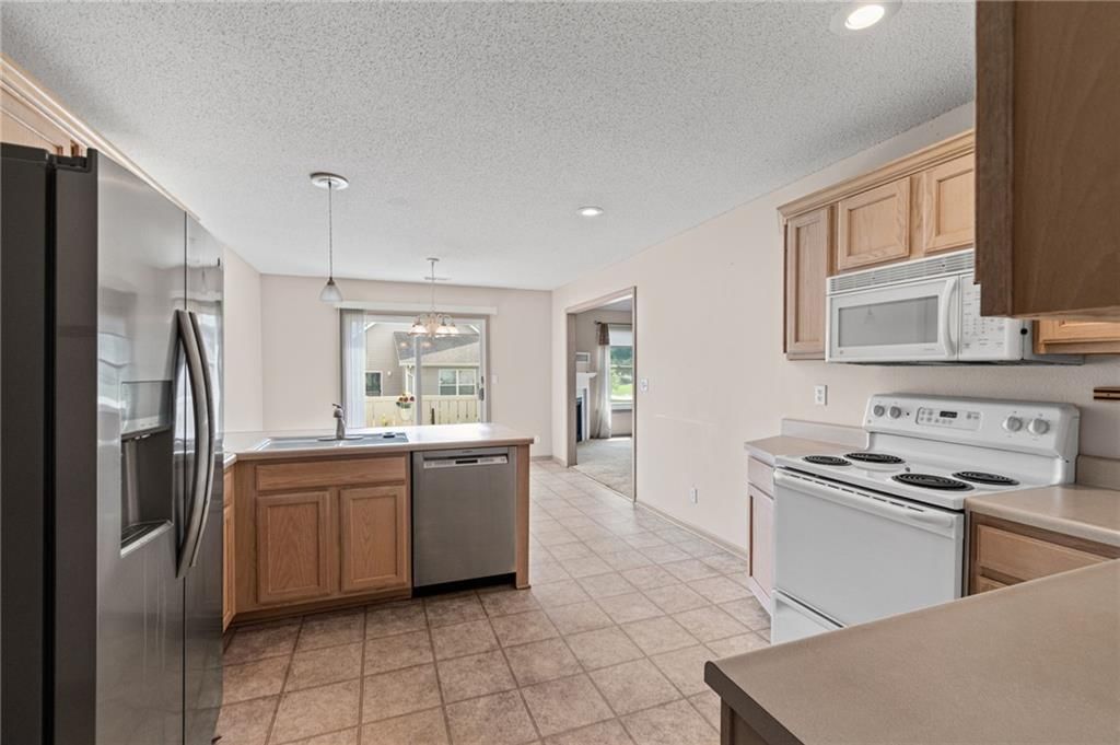 9831 N POTTER Avenue — photo 13