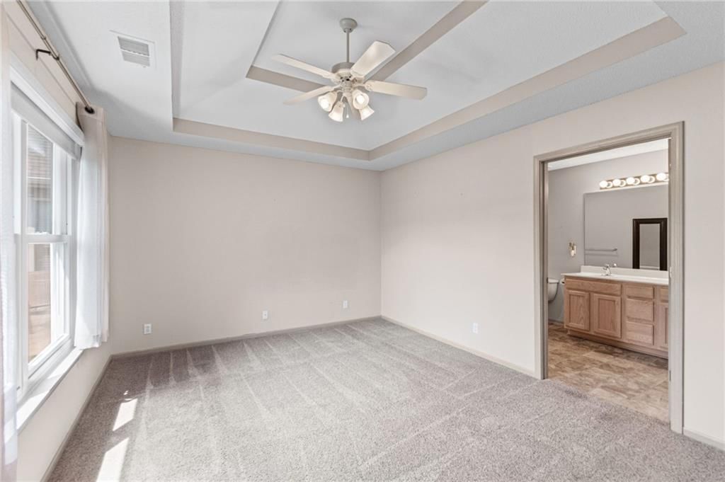 9831 N POTTER Avenue — photo 18