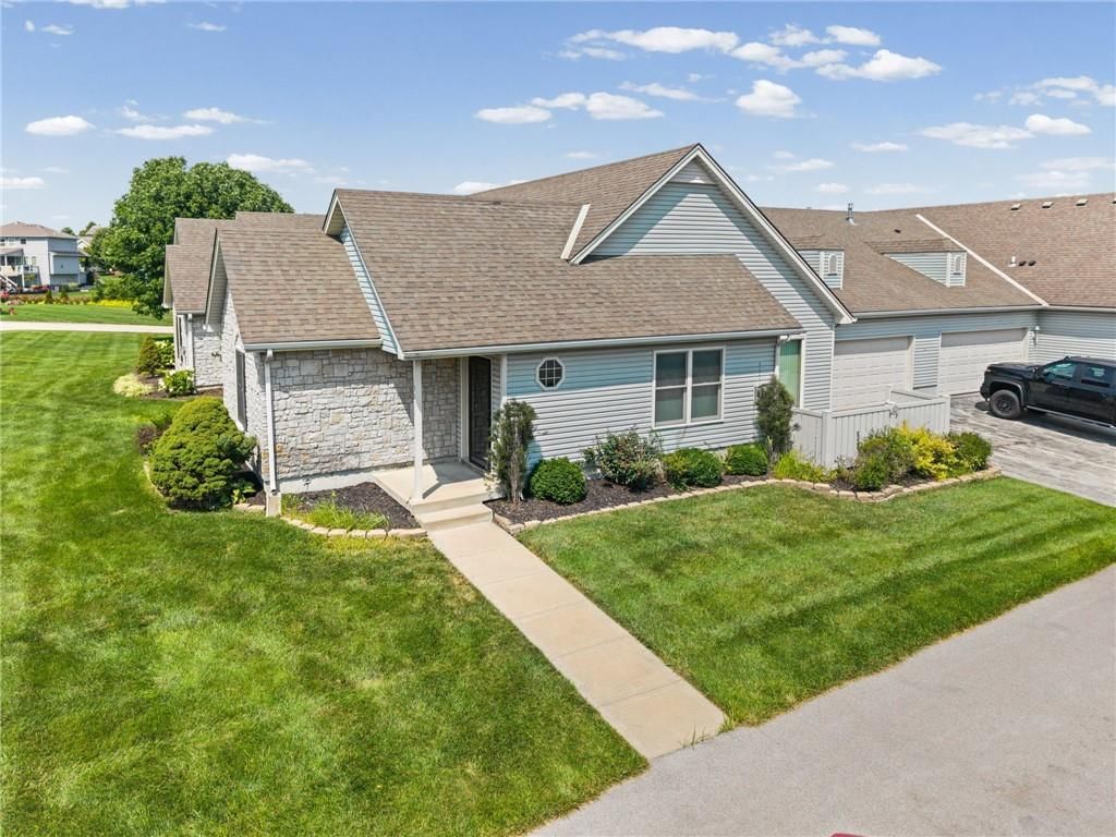 9831 N POTTER Avenue — photo 24