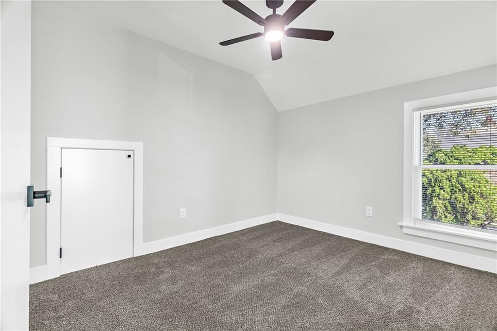 Photo 20 of 29 - 5822 E 10th Street, Kansas City, MO 64126