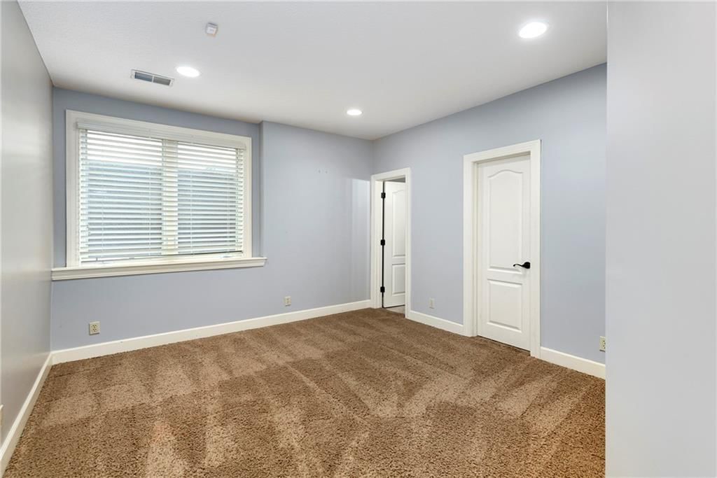 5404 W 124th Terrace — photo 57