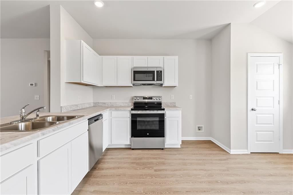 1608 SW 9th Street — photo 9