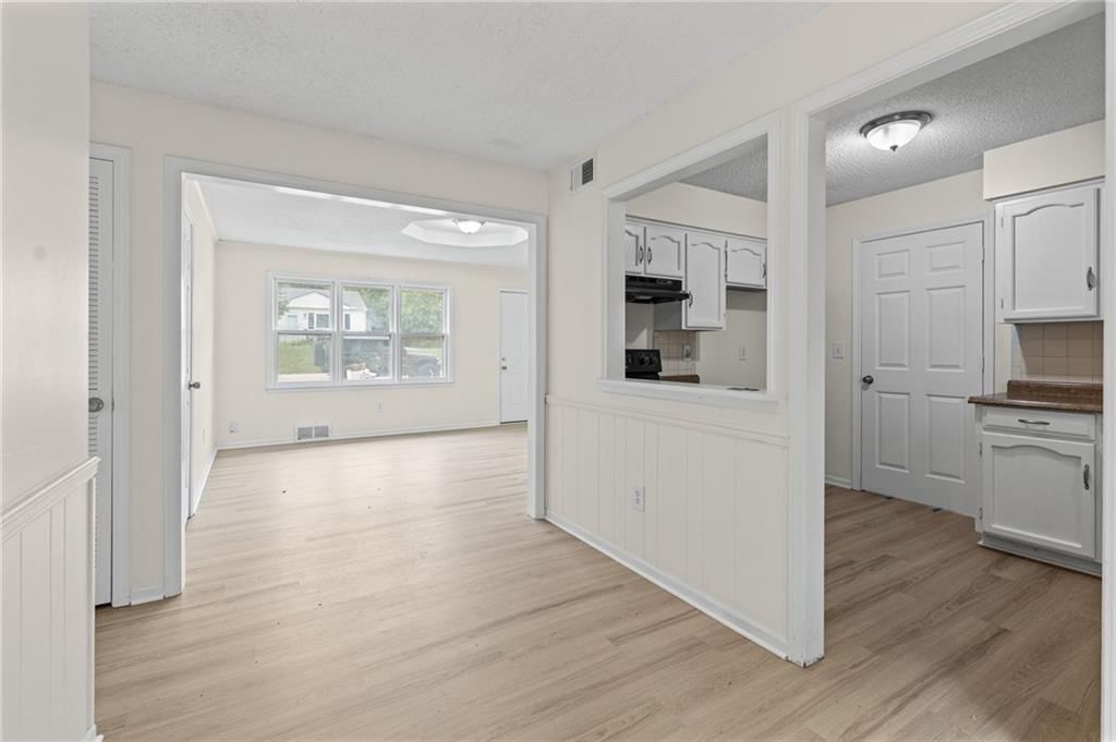 2414 NE Pursell Road — photo 4