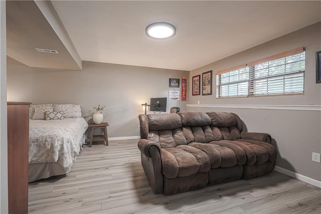 210 Dawn Avenue — photo 18
