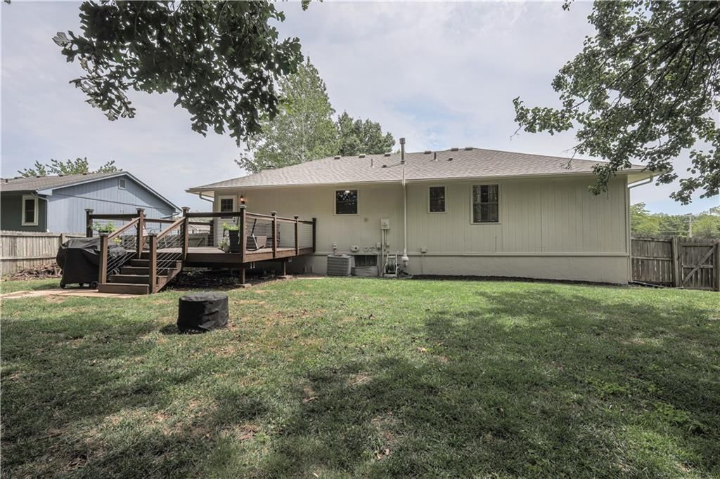 210 Dawn Avenue — photo 24