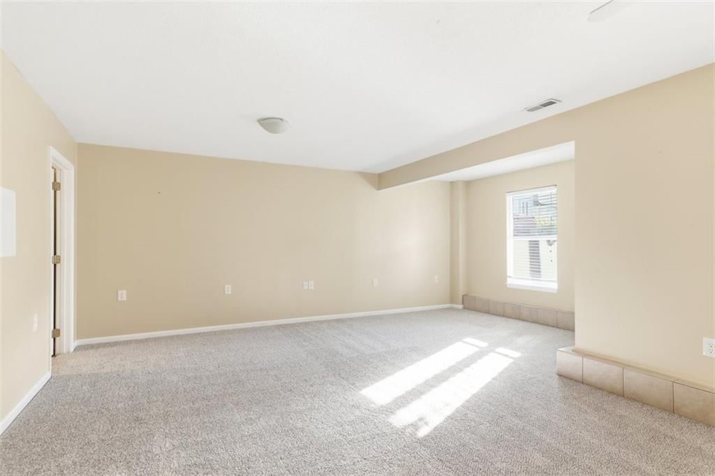 7304 N Cypress Avenue — photo 24