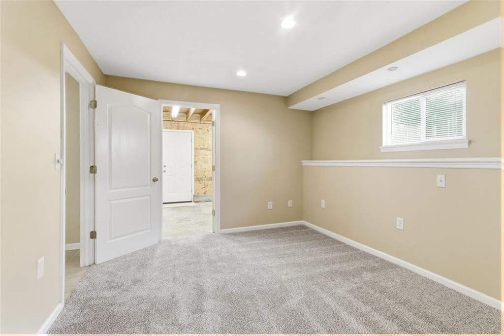 7304 N Cypress Avenue — photo 27