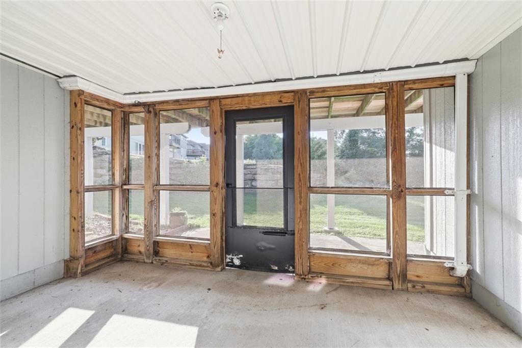 7304 N Cypress Avenue — photo 31