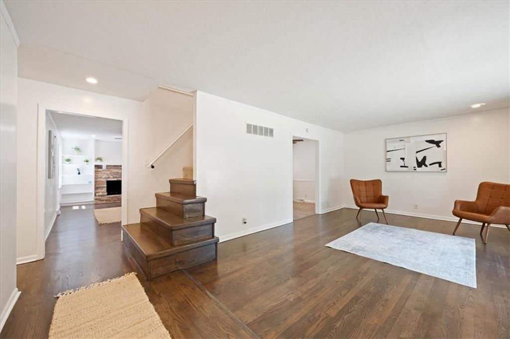 6220 N BALES Avenue, Gladstone, MO: listing photo 2