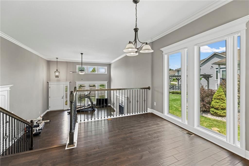 Photo 13 of 37 - 9409 N Ditzler Avenue, Kansas City, MO 64157