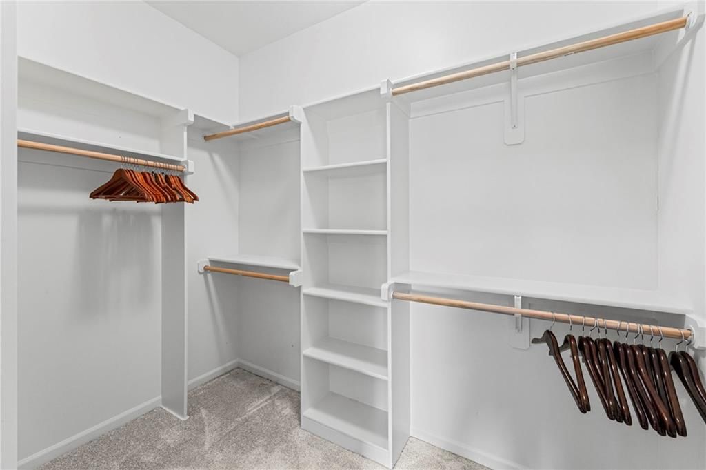 Photo 20 of 37 - 9409 N Ditzler Avenue, Kansas City, MO 64157