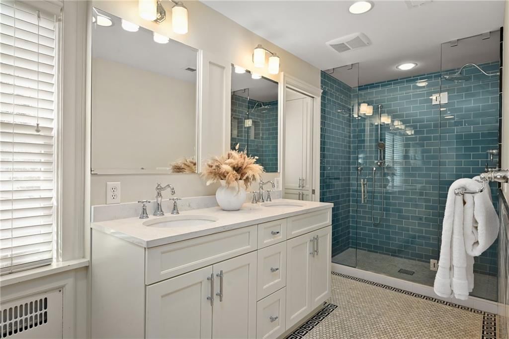 804 W 67th Terrace — photo 19